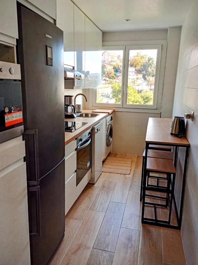 Private In Renovated - Tram 1 Min Walk Homestay Nice